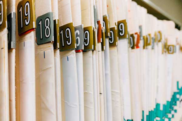 filing-cabinet-filled-of-manilla-folders-that-are-numbered-signifying-criminal-records-in-florida